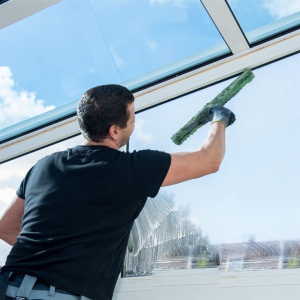 شركة تنظيف واجهات المحلات