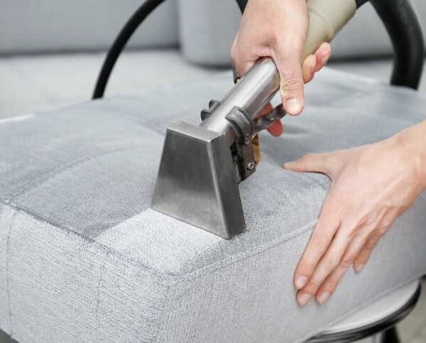 شركات تنظيف المفروشات